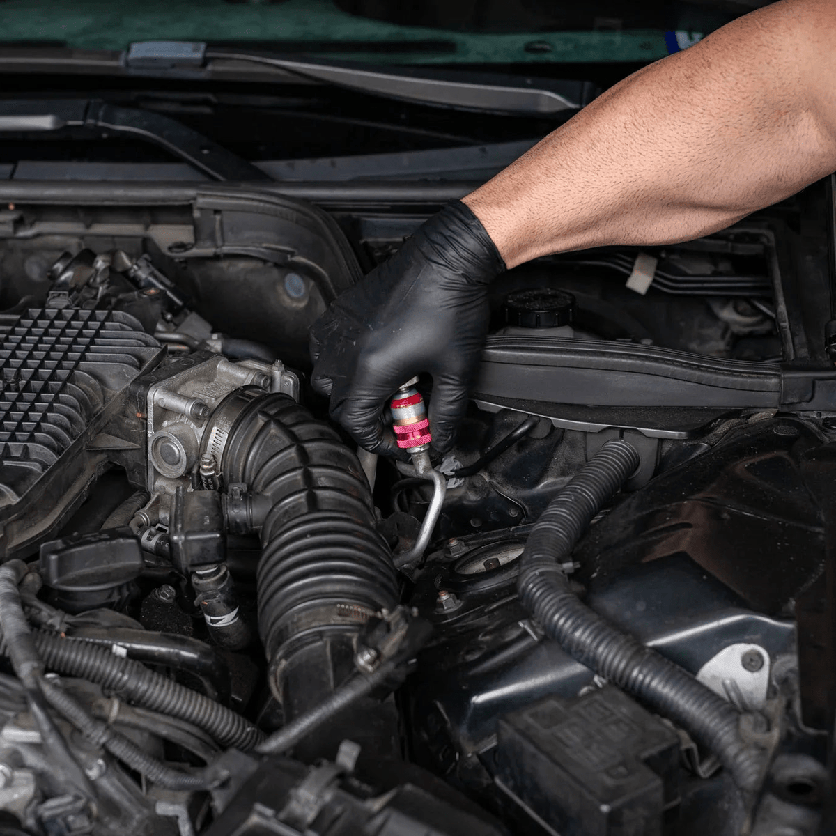 FreezeCap™ – Instant Snap - On A/C Leak Sealer